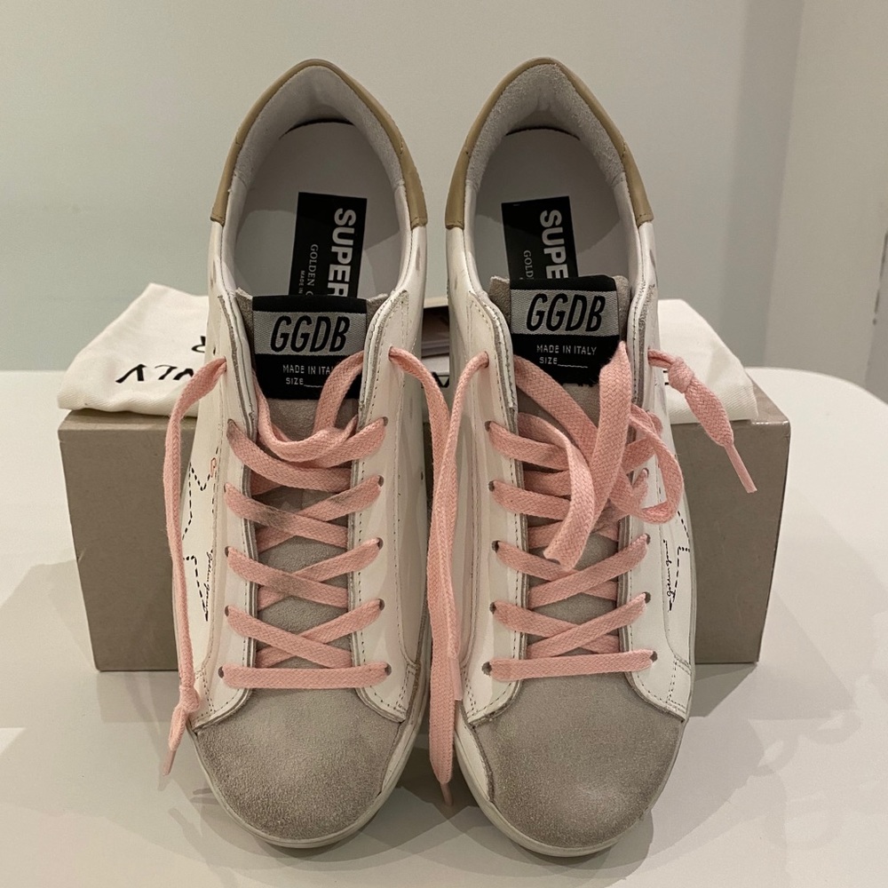 Golden Goose Superstar White/Dotted Star sz 40 NIB - Picture 3 of 8